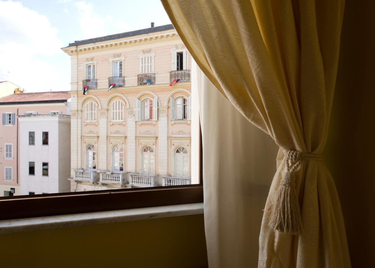 Piazza Azuni 18 Guest House Sassari Exterior foto